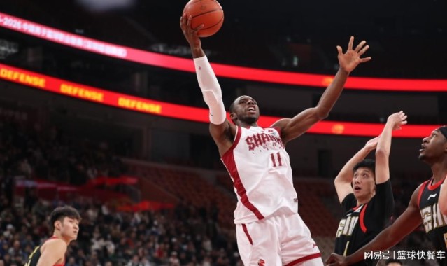 开云体育app-CBA最火爆一战！山西深圳被狂吹7个T：迪亚洛引争议潘江被驱逐