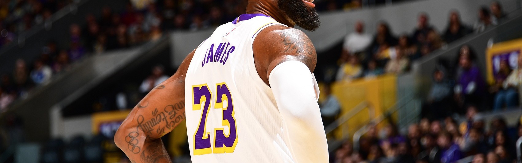 开云体育app-夸梅：只有评价詹姆斯时数据才有用 但他的数据都是垃圾时间刷的