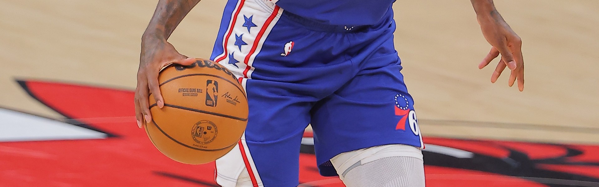 开云电子-下半场有些乏力！乔治11中5拿到14分7板2助 下半场仅得2分